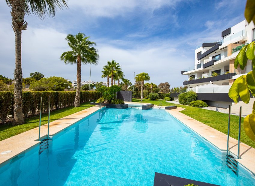 Resale - Apartment -
Orihuela Costa - Cabo roig - La Zenia