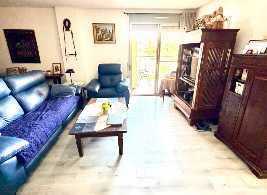 Resale - Apartment -
Orihuela Costa - La Zenia