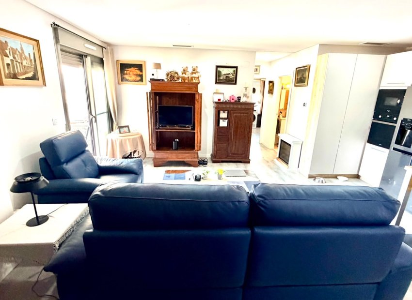 Resale - Apartment -
Orihuela Costa - La Zenia