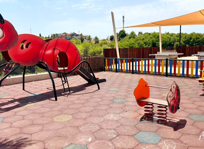 Resale - Apartment -
Orihuela Costa - La Zenia
