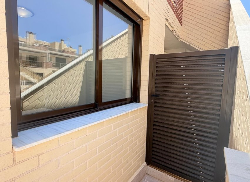 Resale - Apartment -
Orihuela Costa - Lomas de Cabo Roig
