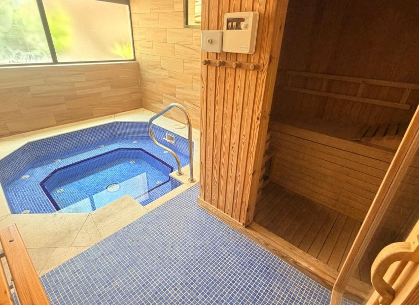Resale - Apartment -
Orihuela Costa - Lomas de Cabo Roig