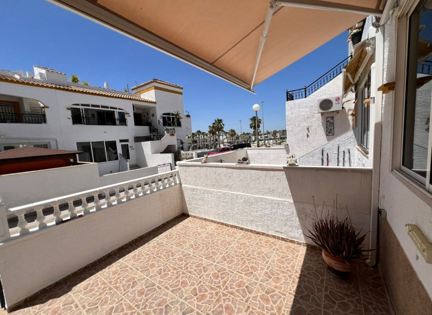 Resale - Apartment -
Orihuela - Entre Naranjos - Vistabella Golf