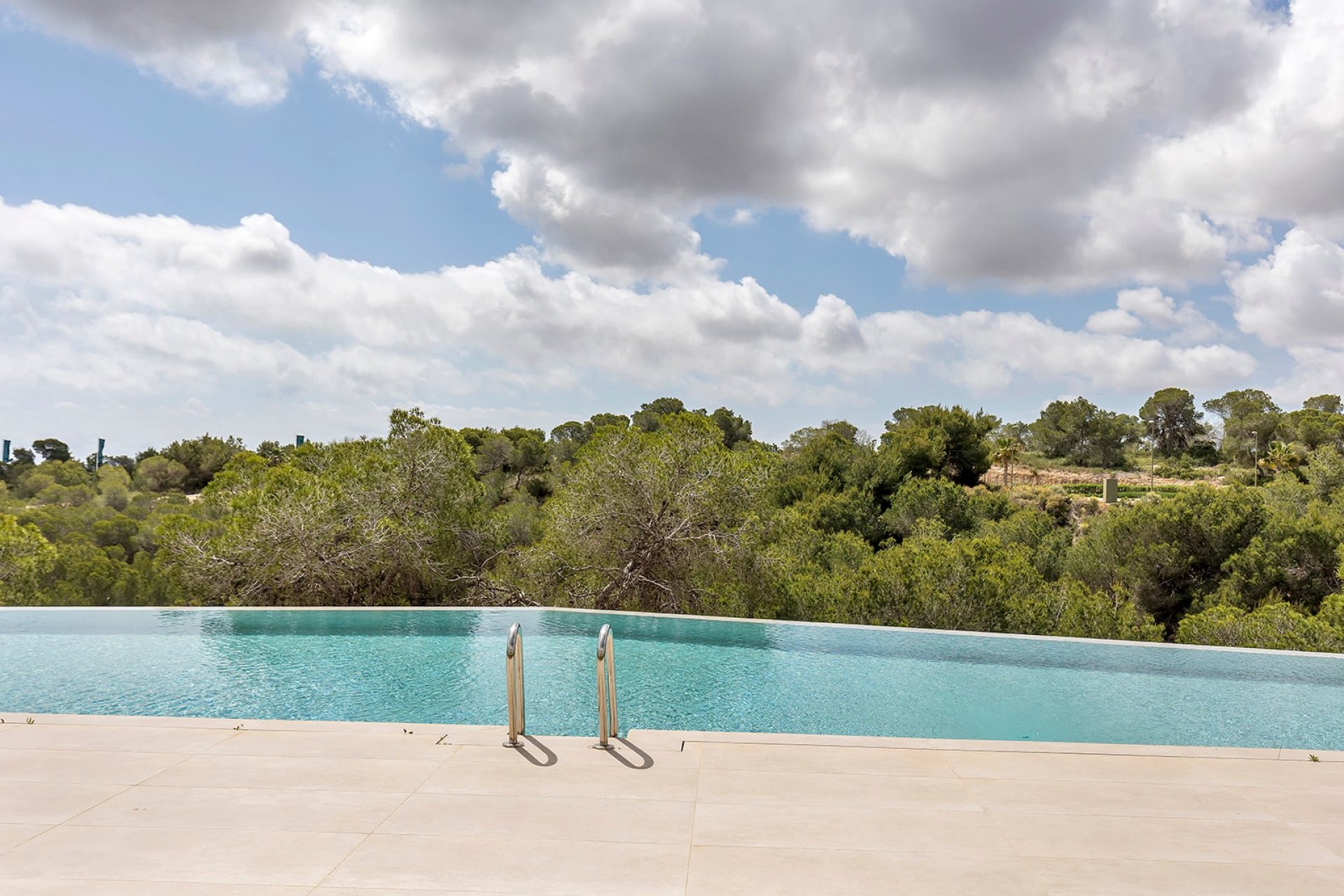 Resale - Apartment -
Orihuela - Las Colinas Golf