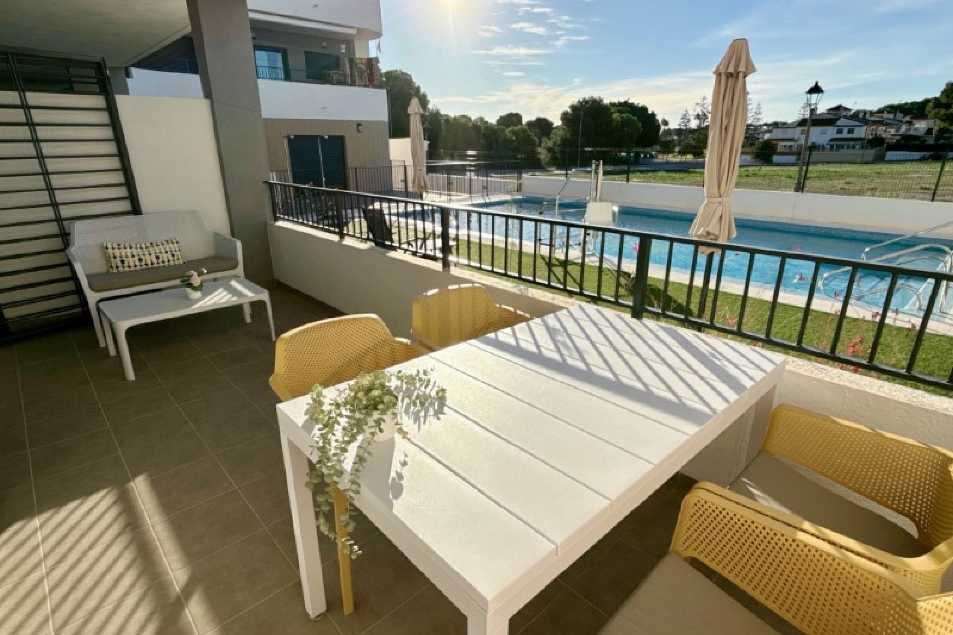 Resale - Apartment -
Pilar de la Horadada - Mil Palmeras