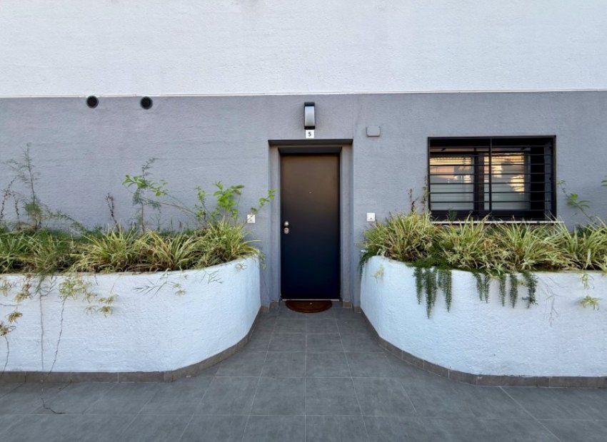 Resale - Apartment -
Pilar de la Horadada - Mil Palmeras