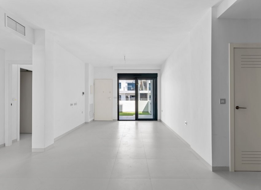 Resale - Apartment -
San Miguel de Salinas - Costa Blanca South