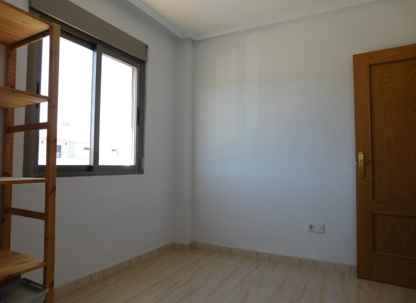 Resale - Apartment -
San Miguel de Salinas - San Miguel Salinas