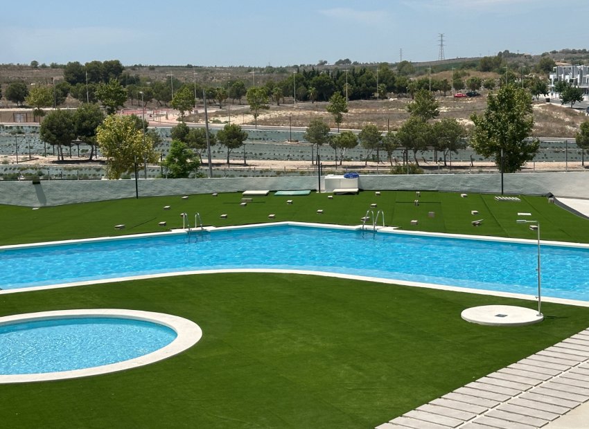 Resale - Apartment -
San Miguel de Salinas