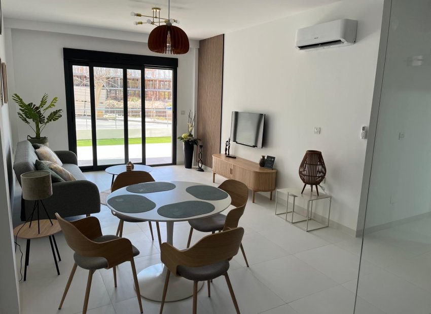 Resale - Apartment -
San Miguel de Salinas