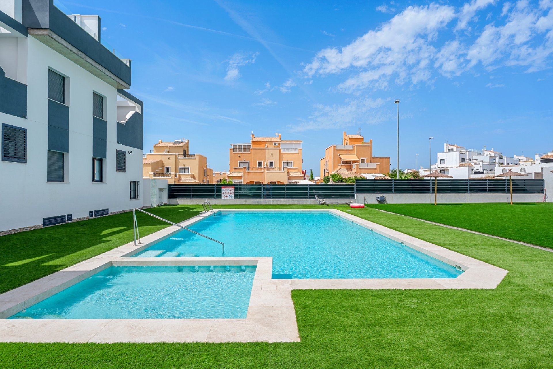 Resale - Apartment -
Torrevieja - Costa Blanca South