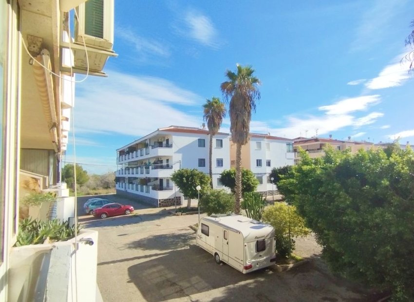Resale - Apartment -
Torrevieja - El Chaparral
