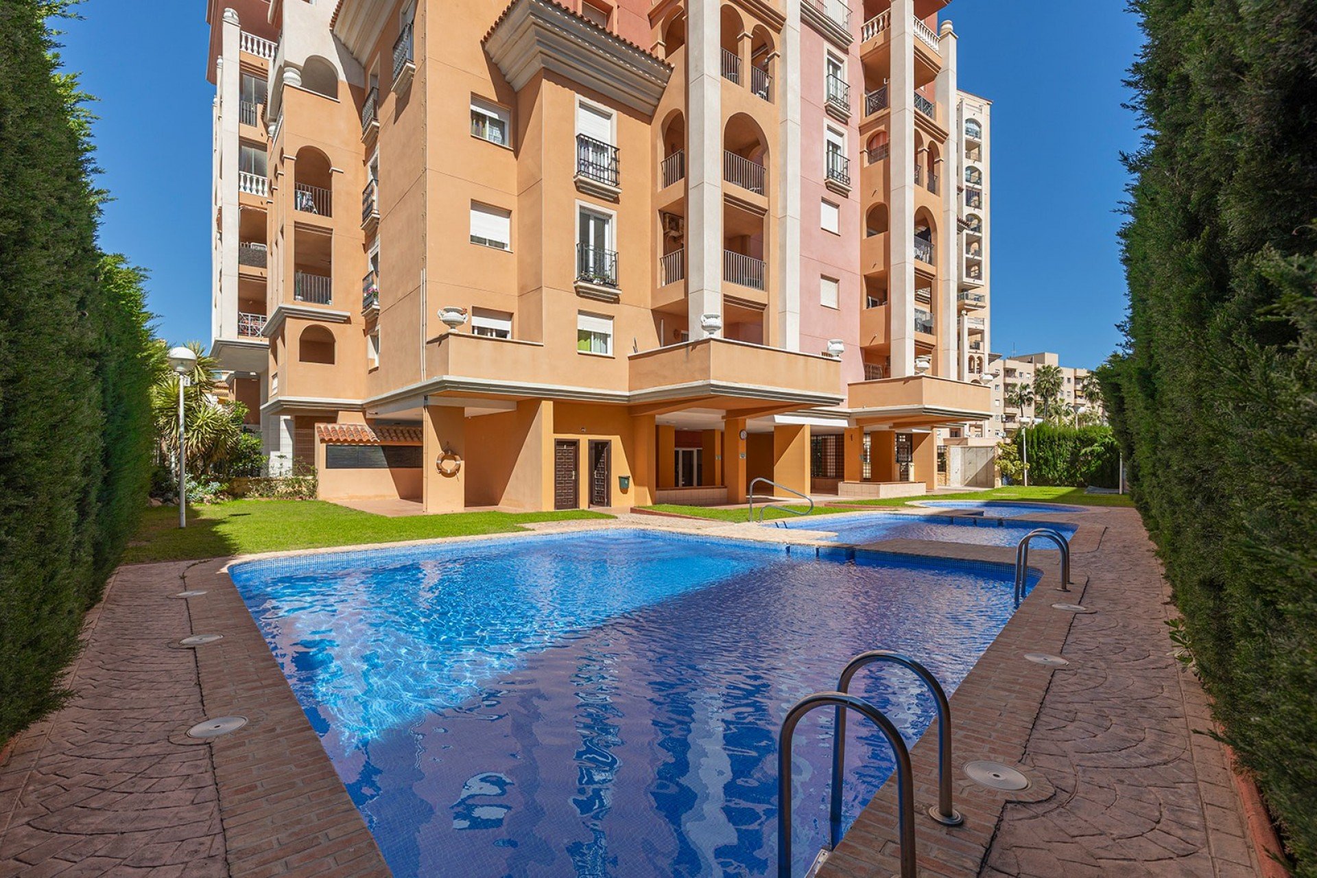Resale - Apartment -
Torrevieja - Playa de los locos