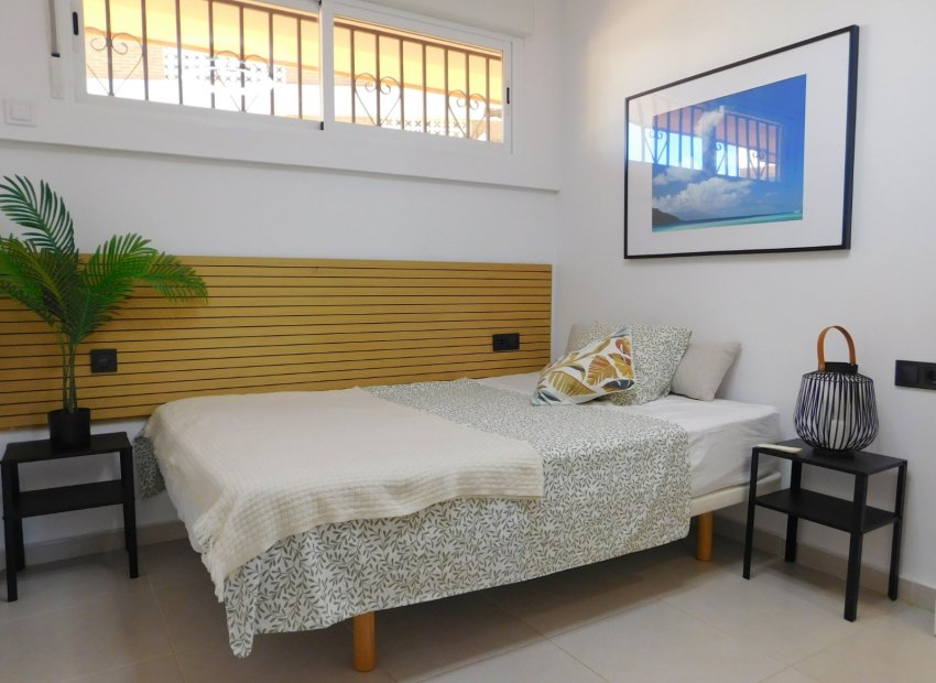 Resale - Apartment -
Torrevieja