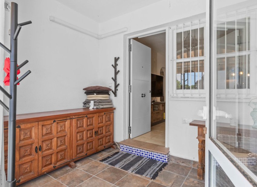 Resale - Bungalow - Ground floor -
Torrevieja - Lago Jardin