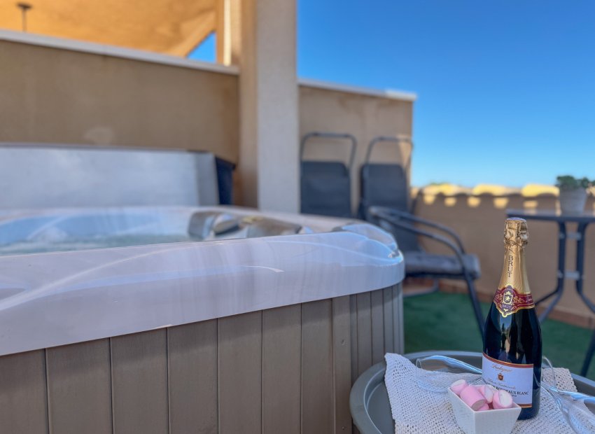 Resale - Bungalow -
Orihuela Costa - Villamartín