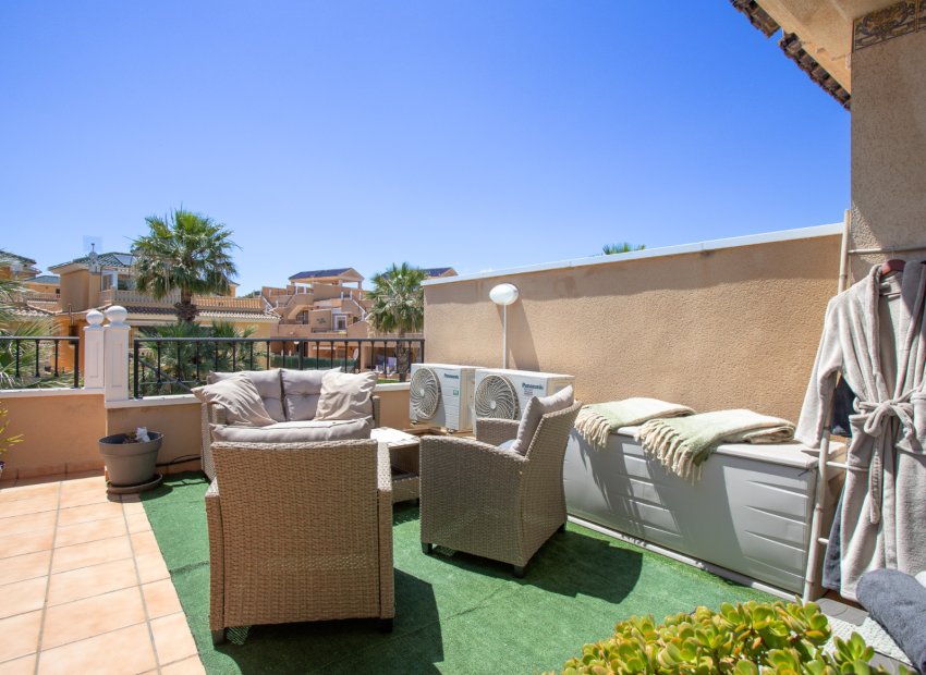 Resale - Bungalow -
Orihuela Costa - Villamartín