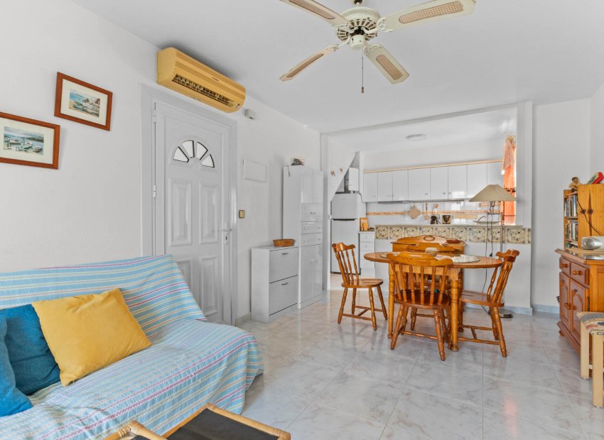 Resale - Bungalow -
Torrevieja - El Chaparral