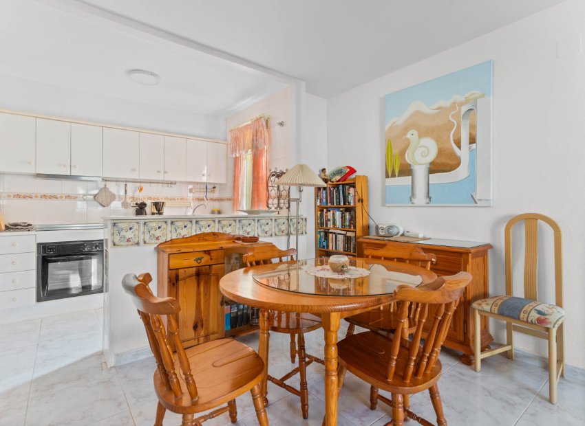 Resale - Bungalow -
Torrevieja - El Chaparral