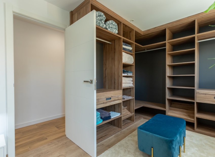 Resale - Chalet -
Torrevieja - Los Balcones