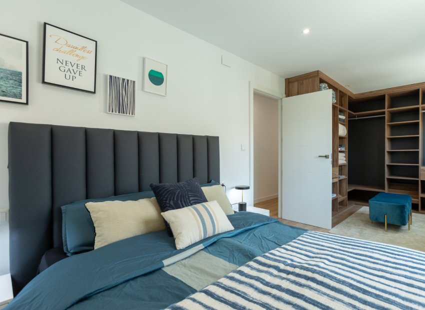 Resale - Chalet -
Torrevieja - Los Balcones