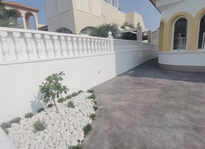 Resale - Detached House / Villa -
Algorfa - Lo Crispin