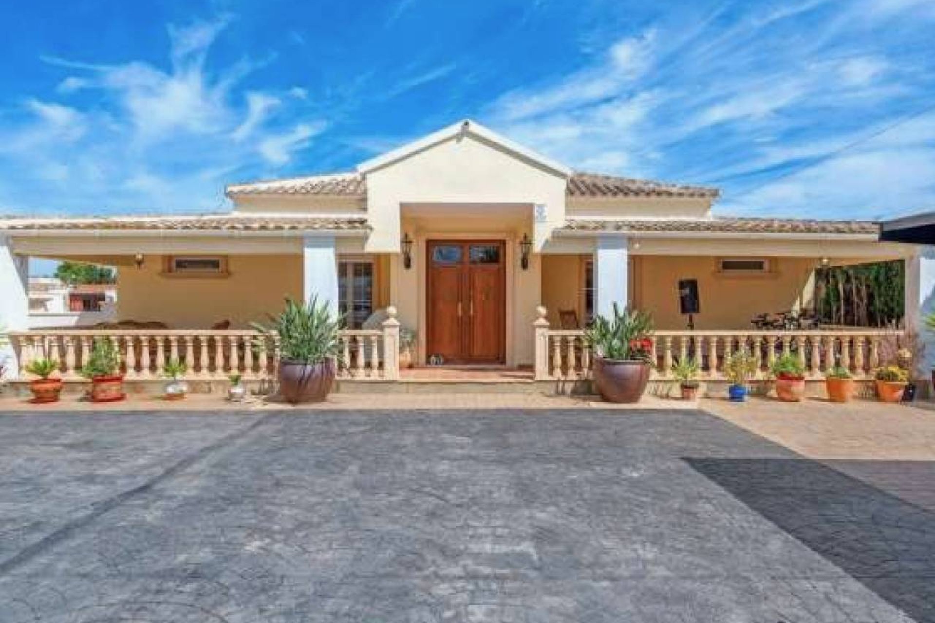 Resale - Detached House / Villa -
Almoradí - Heredades