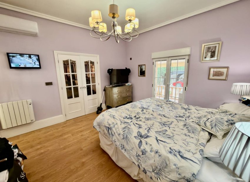 Resale - Detached House / Villa -
Almoradí - Heredades