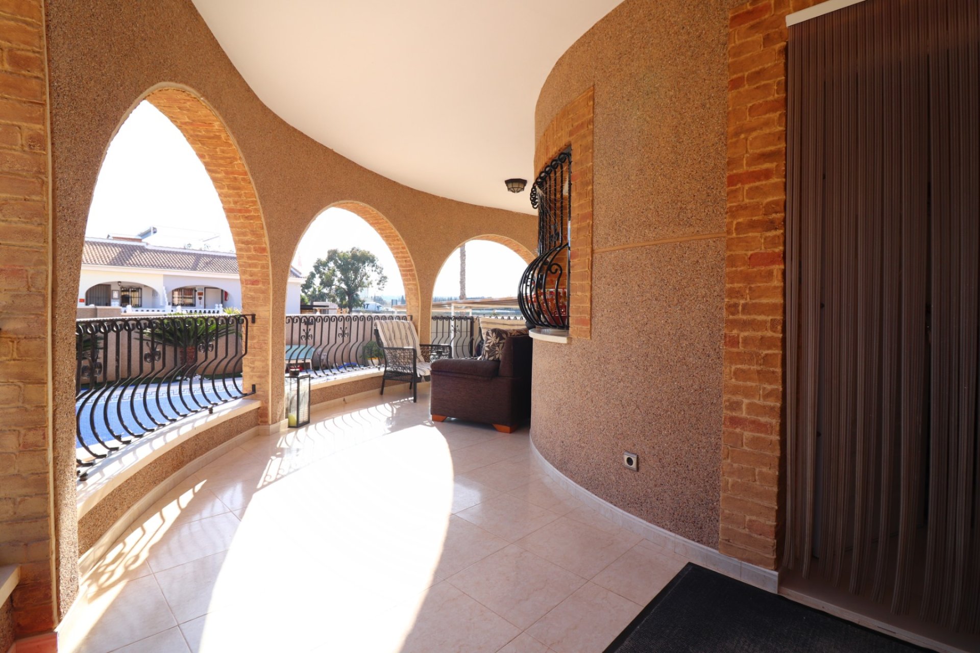Resale - Detached House / Villa -
Benijofar - Monte Azul
