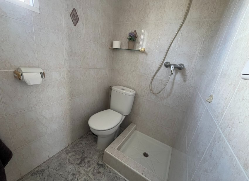 Resale - Detached House / Villa -
Benijofar - Monte Azul