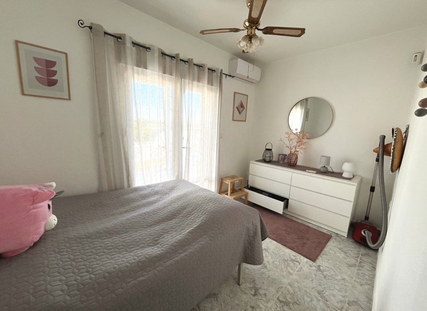 Resale - Detached House / Villa -
Benijofar - Monte Azul