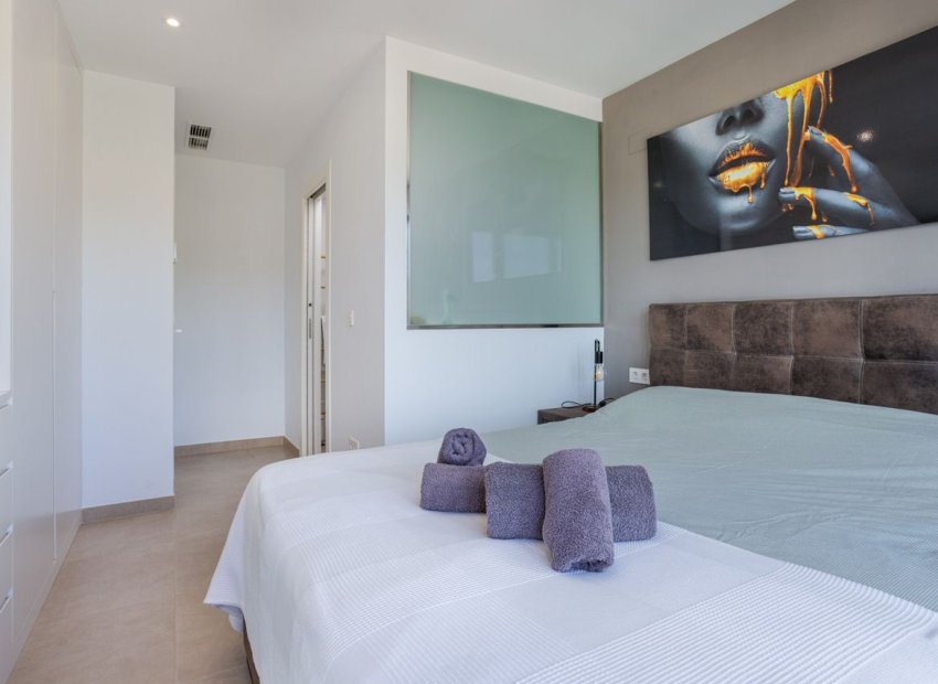 Resale - Detached House / Villa -
Benijofar