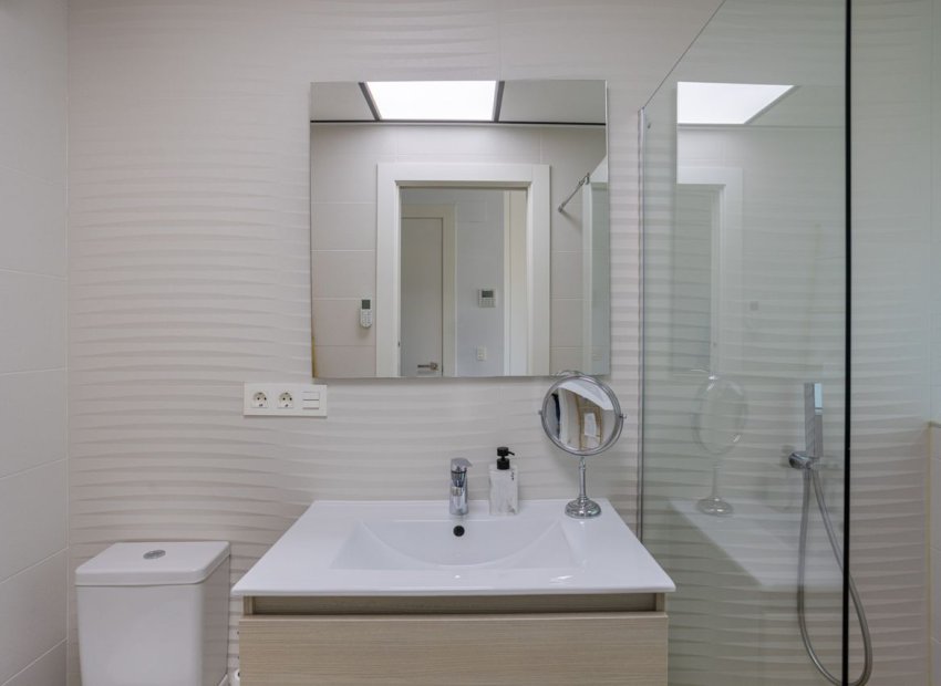 Resale - Detached House / Villa -
Benijofar