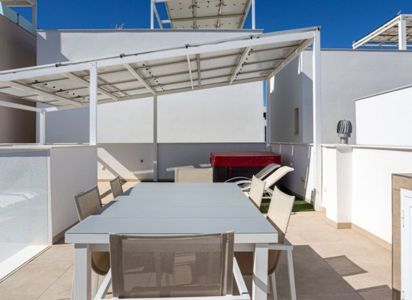 Resale - Detached House / Villa -
Benijofar