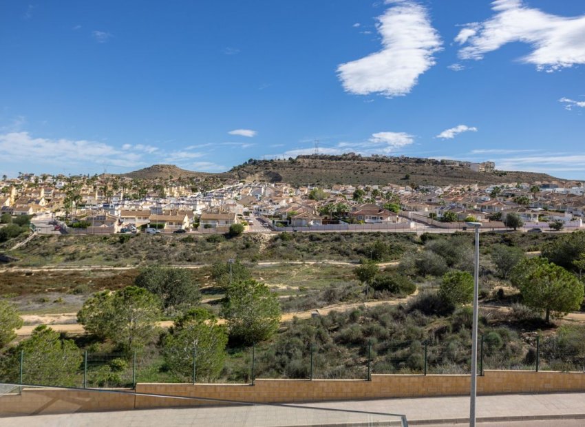 Resale - Detached House / Villa -
Benijofar