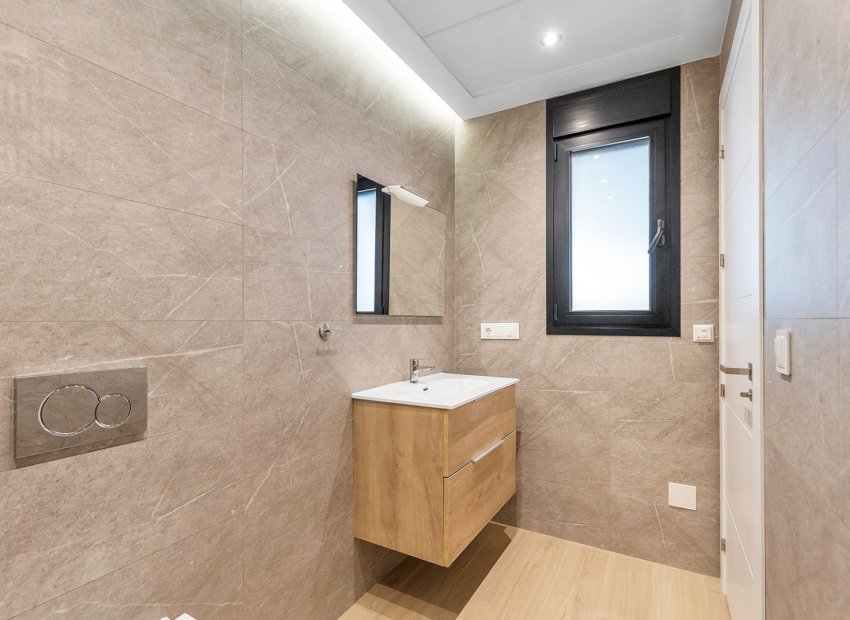 Resale - Detached House / Villa -
Benijofar