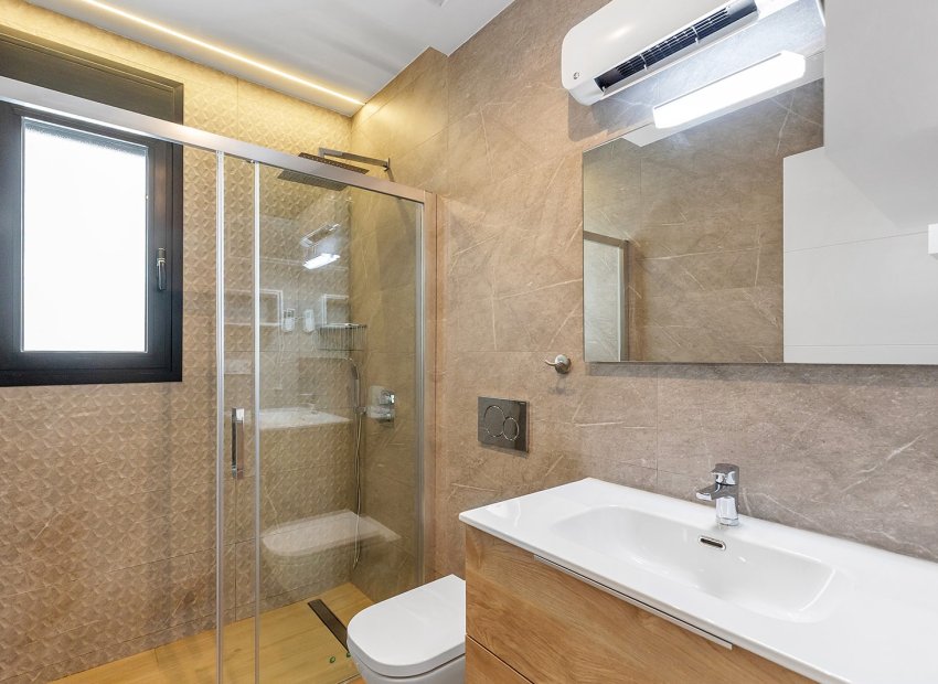 Resale - Detached House / Villa -
Benijofar
