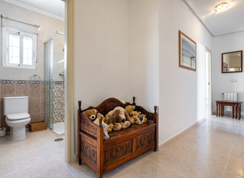 Resale - Detached House / Villa -
Bigastro - Villas Andrea