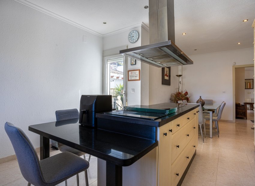 Resale - Detached House / Villa -
Bigastro - Villas Andrea