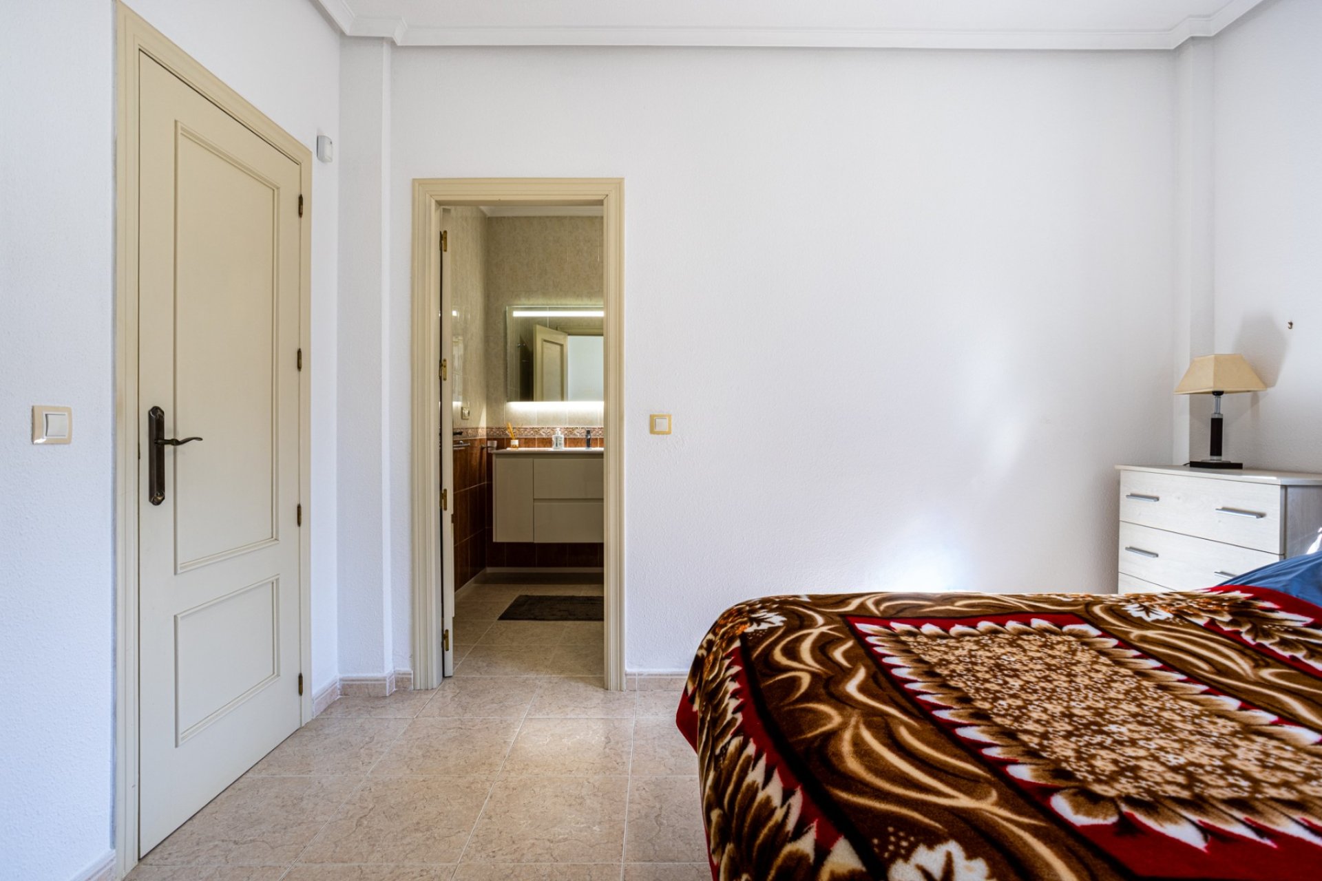 Resale - Detached House / Villa -
Bigastro - Villas Andrea