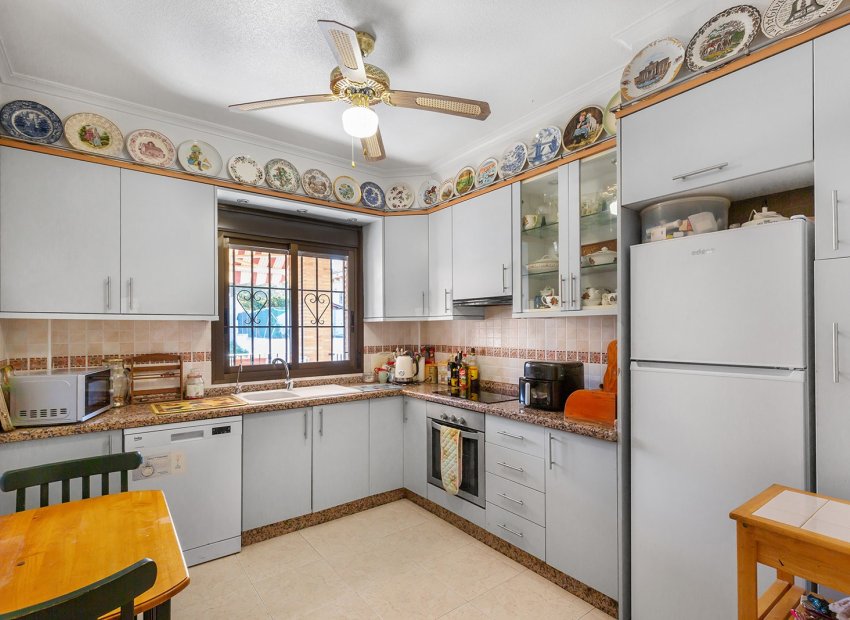 Resale - Detached House / Villa -
Bigastro