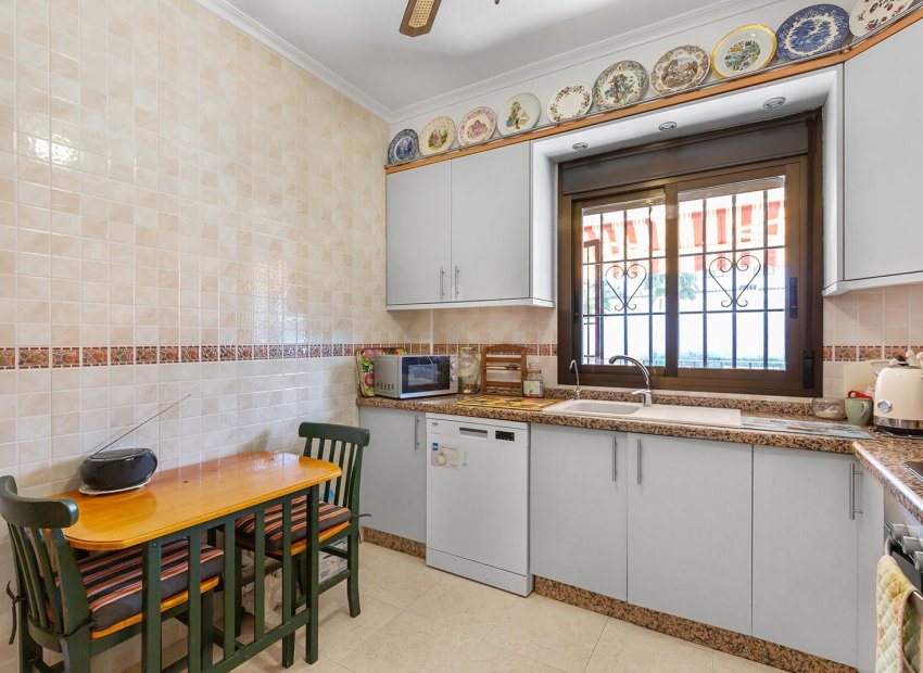 Resale - Detached House / Villa -
Bigastro