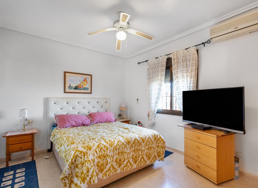 Resale - Detached House / Villa -
Bigastro