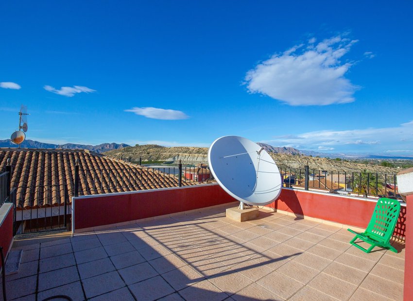 Resale - Detached House / Villa -
Bigastro