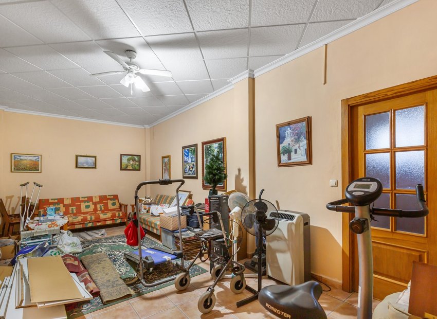 Resale - Detached House / Villa -
Bigastro