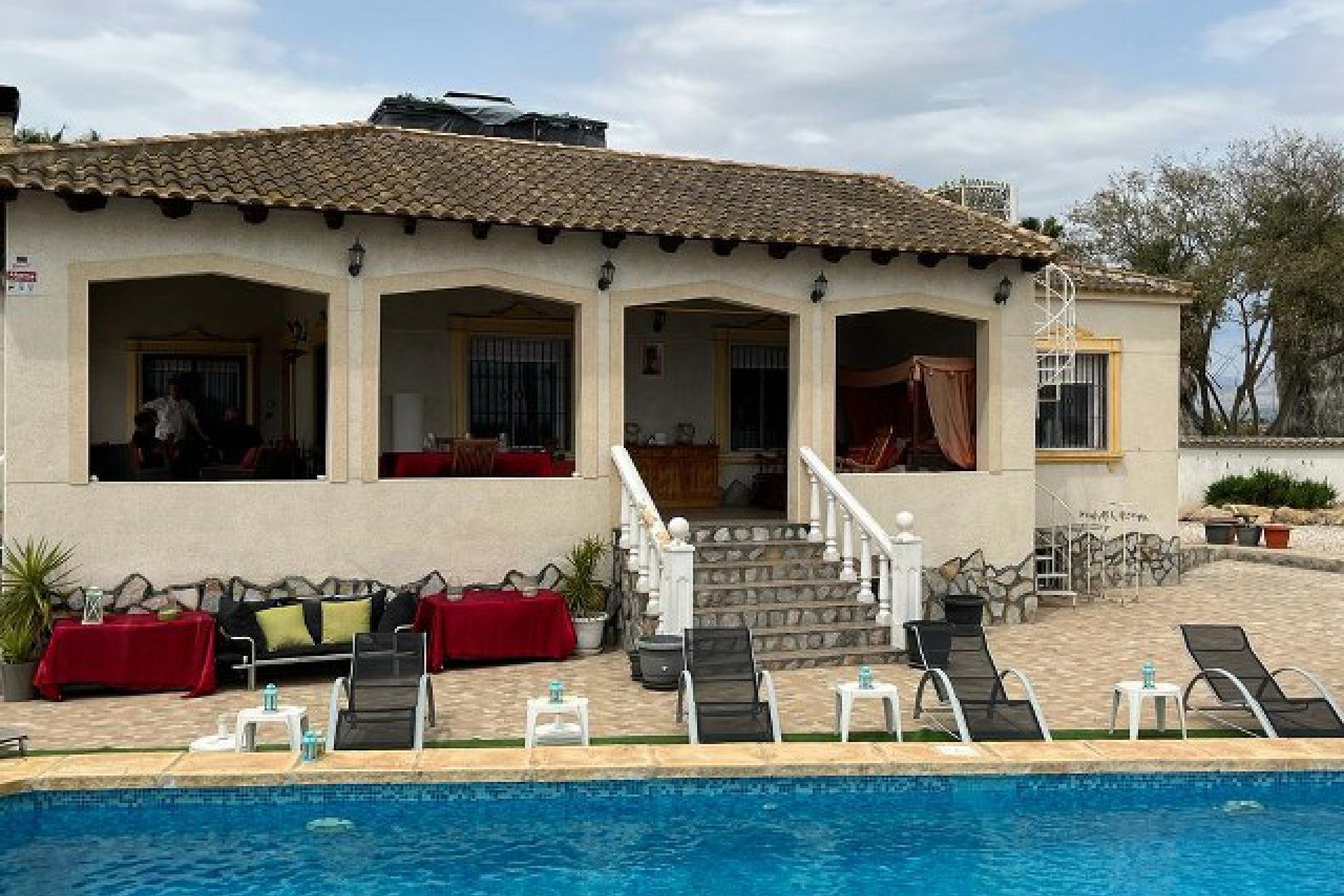 Resale - Detached House / Villa -
Catral