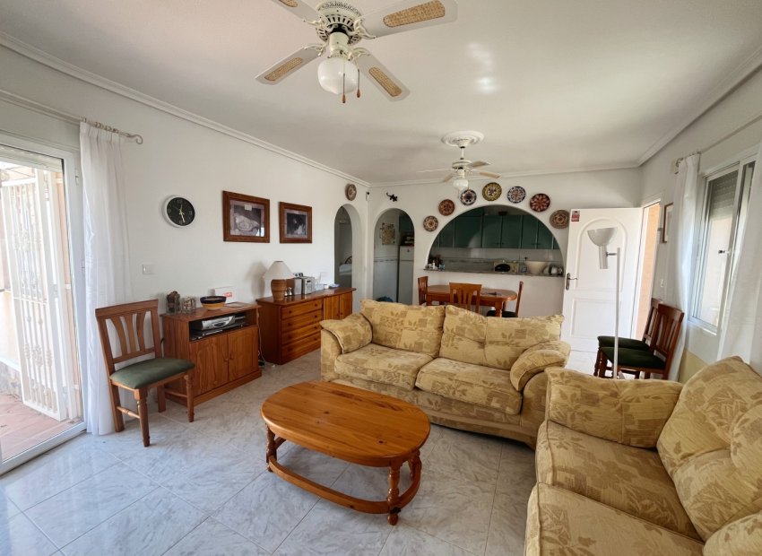 Resale - Detached House / Villa -
Ciudad Quesada - Rojales - Airstrip