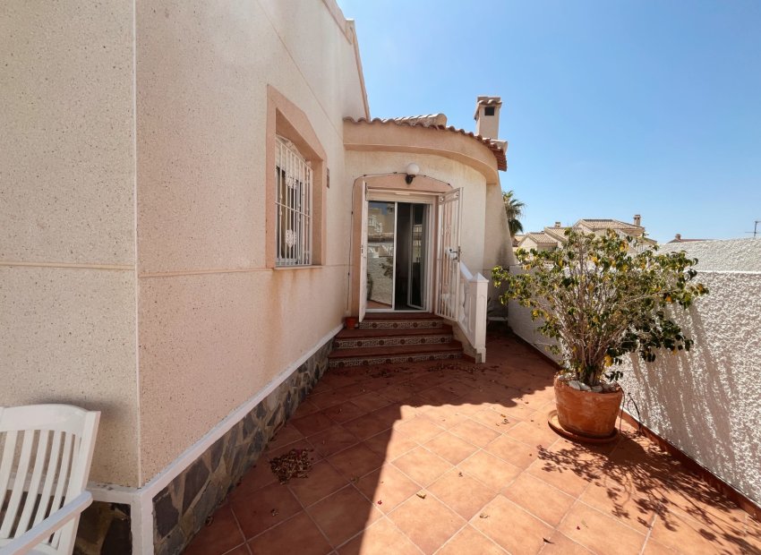 Resale - Detached House / Villa -
Ciudad Quesada - Rojales - Airstrip