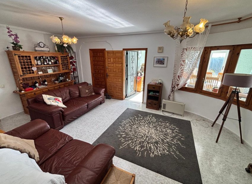 Resale - Detached House / Villa -
Ciudad Quesada - Rojales - CENTRO