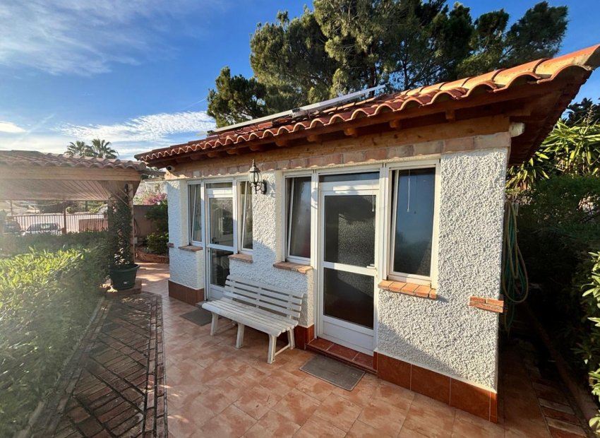 Resale - Detached House / Villa -
Ciudad Quesada - Rojales - CENTRO